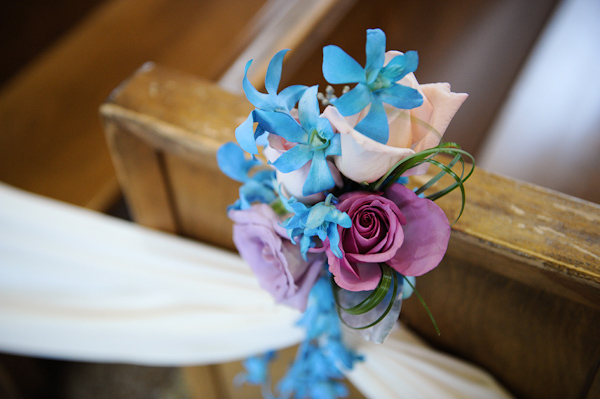 Blue and purple floral ceremony detail -  wedding photo by Kenny Nakai Photography